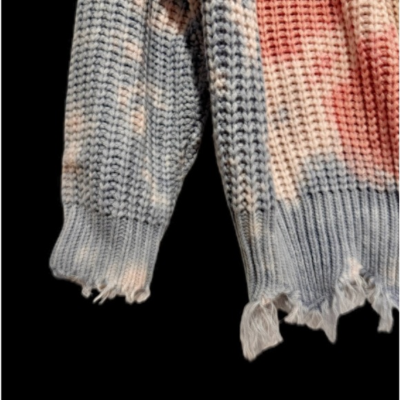 MAIN STRIP RAW edge frayed sweater women’s size Small - Picture 11 of 14